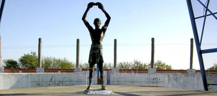 No se colocará más el monumento de Monzón