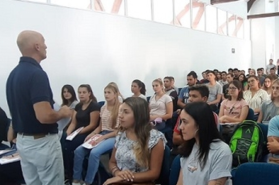 Orientación Vocacional del ITEC: “Es ayudar a los jóvenes a tomar una de las decisiones más importantes de su vida”