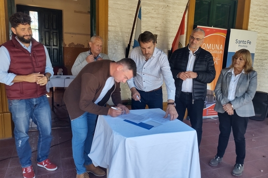 Calvo celebró una gran inversión en infraestructura rural a través del Programa Provincial Caminos de la Ruralidad