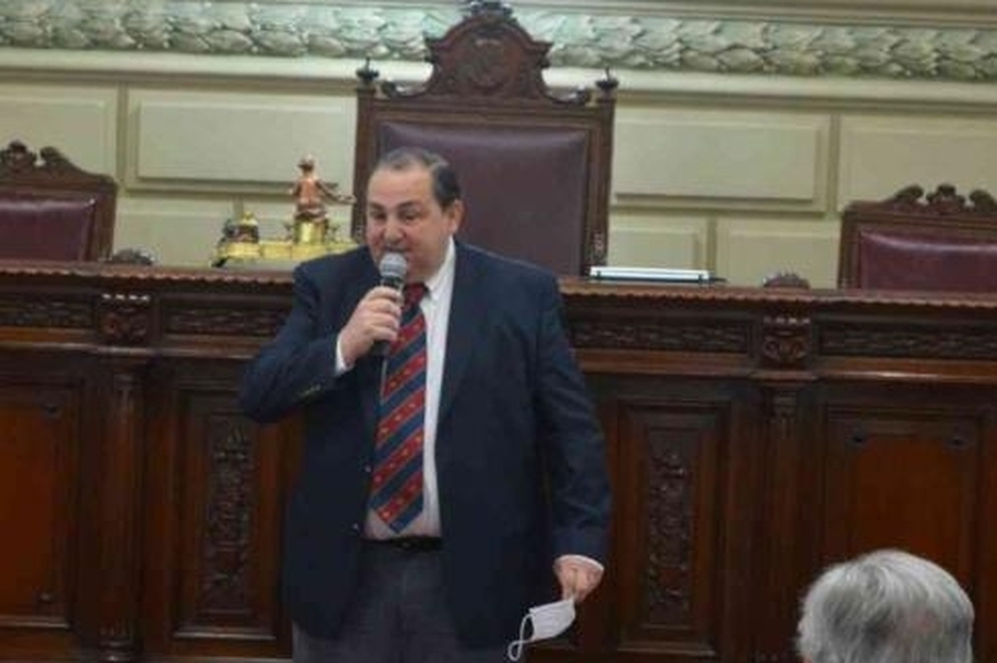 Aceptaron la renuncia de Poletti como director del Hospital Cullen