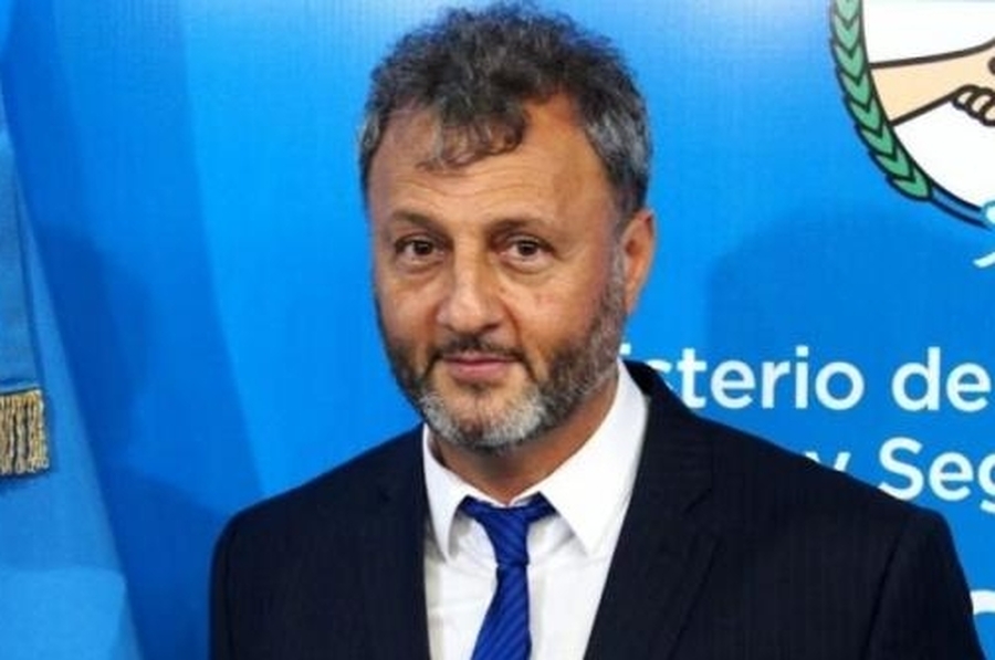 Milei despidió al secretario de Trabajo, Omar Yasín, luego del aumento de sueldo a los cargos del ejecutivo