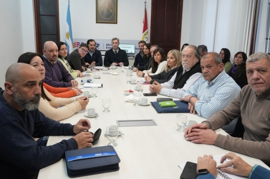 Paritaria docente: el Gobierno ofreció un aumento semestral del 7 %, con mínimos garantizados
