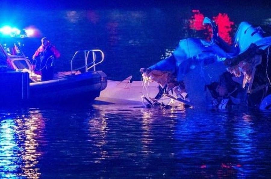 Accidente aéreo en Washington: cercanía y oración del Papa por las víctimas