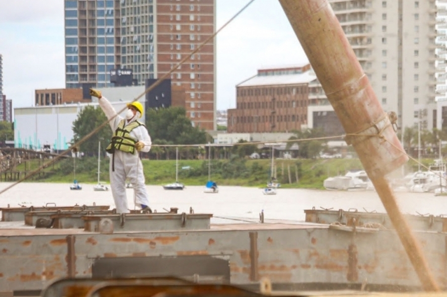 Puertos santafesinos en alza: en el primer semestre se movieron 110.000 toneladas y 10.000 contenedores más que en 2024