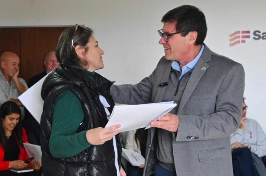 Provincia suma $ 337 millones para mejorar la infraestructura de 26 escuelas del departamento La Capital
