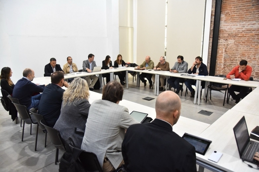 Santa Fe, primera provincia en planificar acciones para atender el avance de la chicharrita del maíz