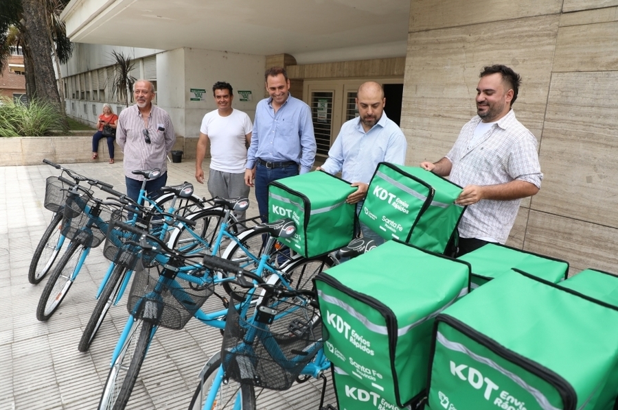 Comercio Express: la Provincia sumó al programa a KDT Envíos Sociales y entregó equipamiento para sus operaciones en Santa Fe