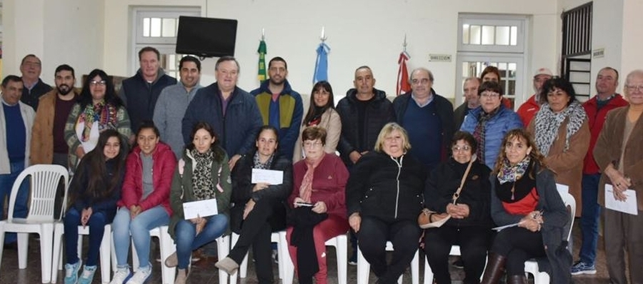 Michlig entregó en Ceres aportes del Programa de Fortalecimiento Institucional