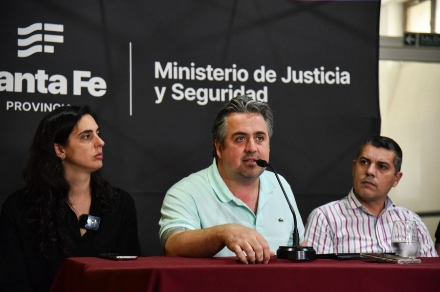 Primera requisa conjunta de policías y penitenciarios en un estadio: “Se repetirá cada vez que haya que reforzar la seguridad”