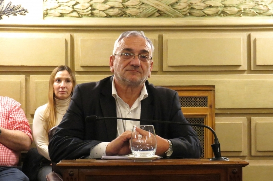 Calvo solicitó que se incorpore al Programa Caminos Productivos y de la Ruralidad el acceso a la Escuela Rodeo Chico de Humberto Primo