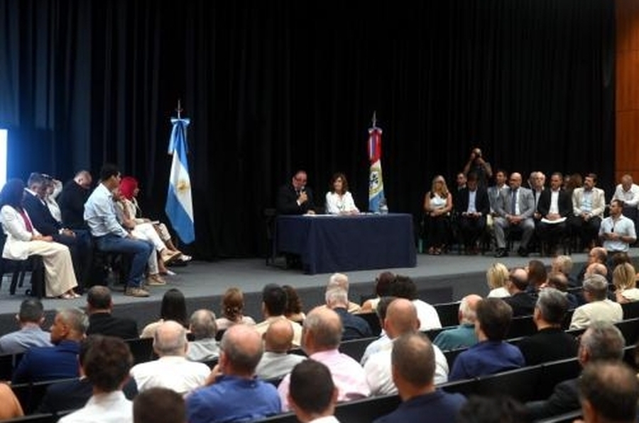 Principales puntos del discurso de Poletti en la apertura de sesiones del Concejo