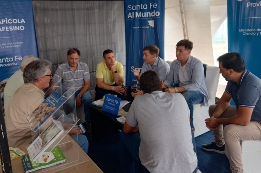 La provincia acompañó a 30 exportadores y proveedores en la Expo Apícola del Mercosur Macia 2023