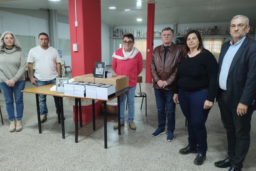 Calvo participó de la presentación del libro 