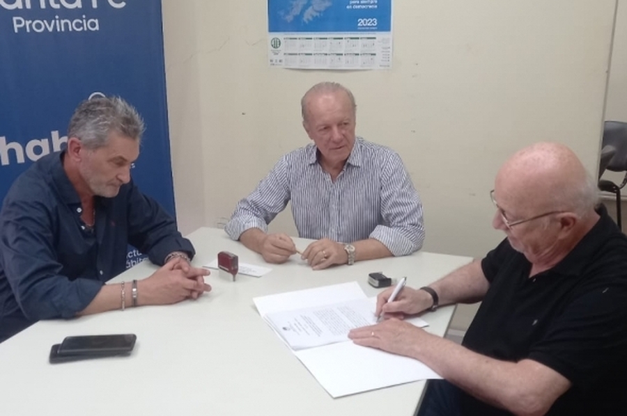 La provincia firmó el contrato para la ejecución de la red eléctrica y conexiones domiciliarias en el barrio Santo Domingo de Santa Fe