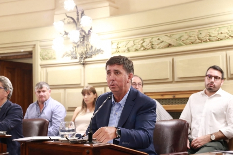 Pirola impulsa gestiones legislativas por paritarias, seguridad y pavimentación de la Ruta Provincial 63 S