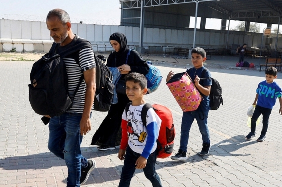 Reabrieron el paso de Rafah: heridos y unos 500 extranjeros logran cruzar desde la Franja de Gaza a Egipto
