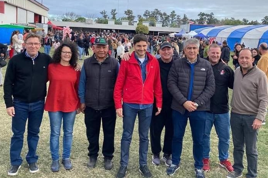 Borla recibió a Pullaro y juntos recorrieron la feria de tiro en San Justo