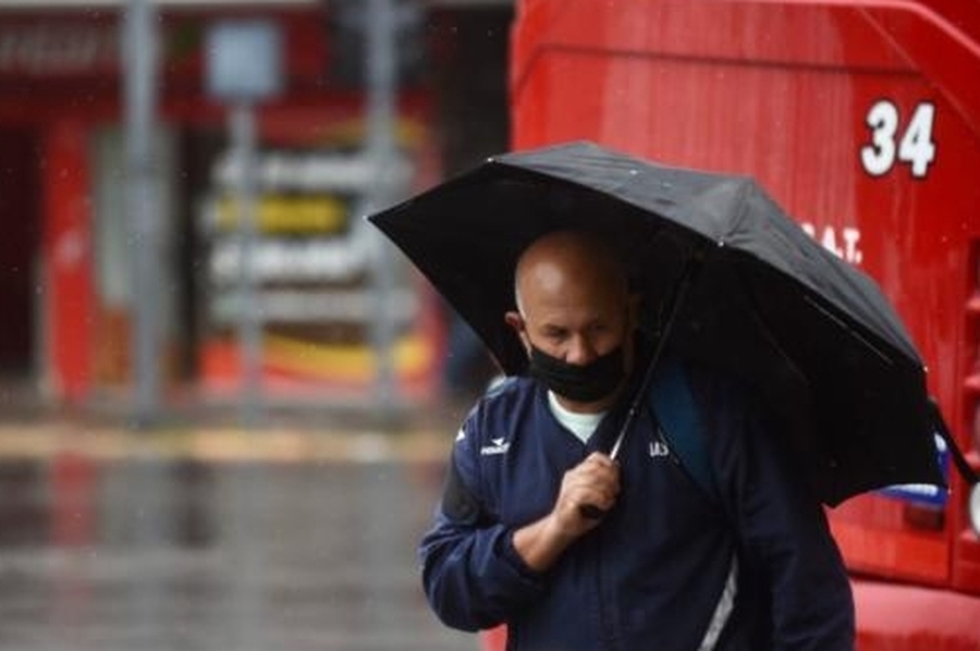 Jueves con lluvias y chaparrones en varios puntos de la provincia: cuándo vuelve el buen tiempo
