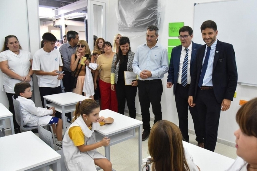 Pullaro inauguró otra escuela y dijo que “Santa Fe le muestra al país que se puede salir adelante con un modelo distinto”