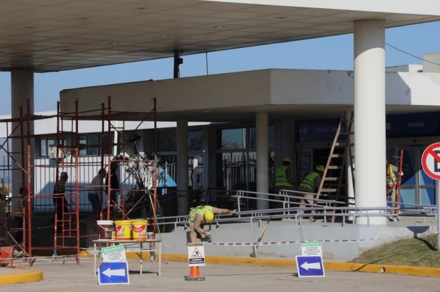 Iniciaron las obras en el Aeropuerto Sauce Viejo que le permitirán operar vuelos internacionales
