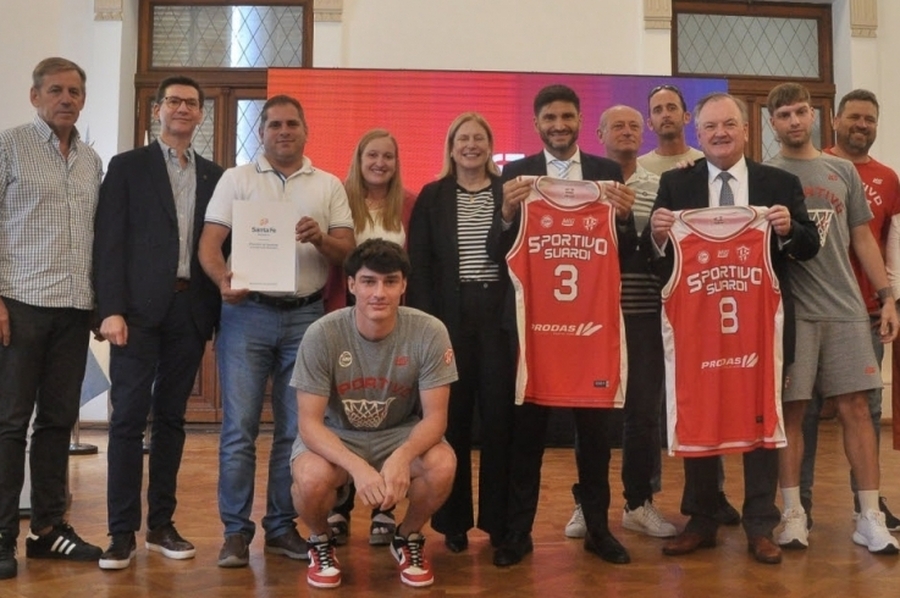 Pullaro anunció la creación de un programa para el financiamiento de infraestructura deportiva para los clubes