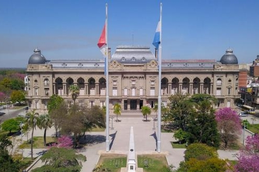 Se reúnen las paritarias de estatales y de los docentes