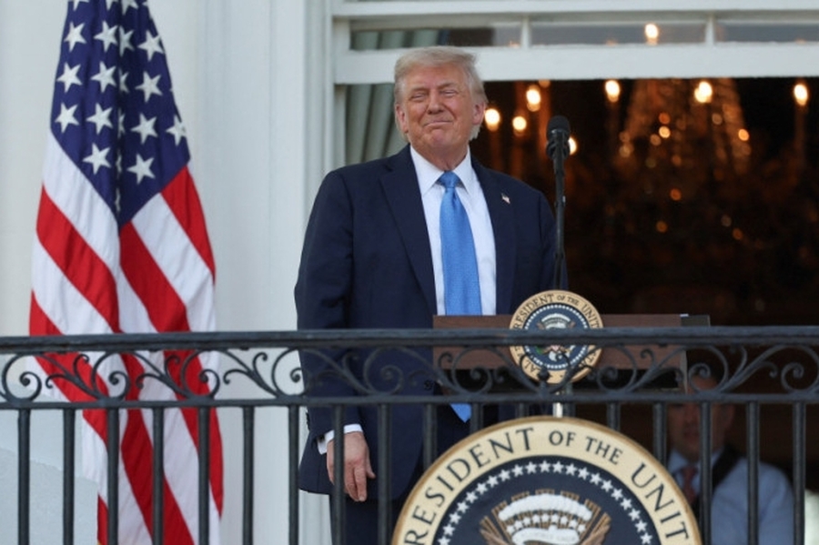 Trump prohibió la entrada a Estados Unidos de personas de 12 países y limitó otros 7: Haití, Cuba y Venezuela, entre otros