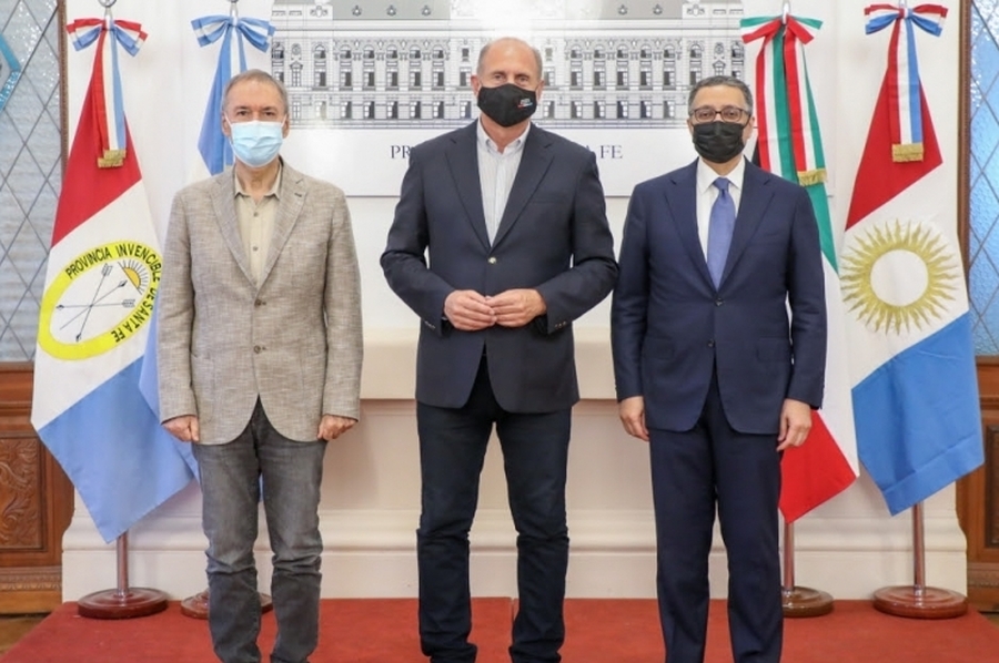 Perotti, Schiaretti y el Fondo Kuwaití, firmaron el convenio para el financiamiento del Acueducto Interprovincial Santa Fe-Córdoba