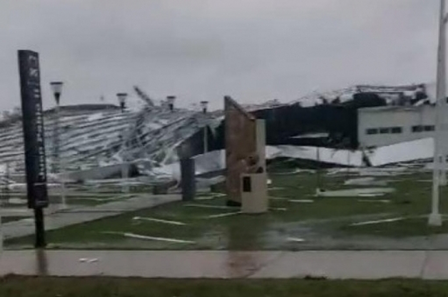 Villaguay - Entre Ríos: un tornado clase 2 dejó 200 viviendas sin techo y provocó innumerables destrozos