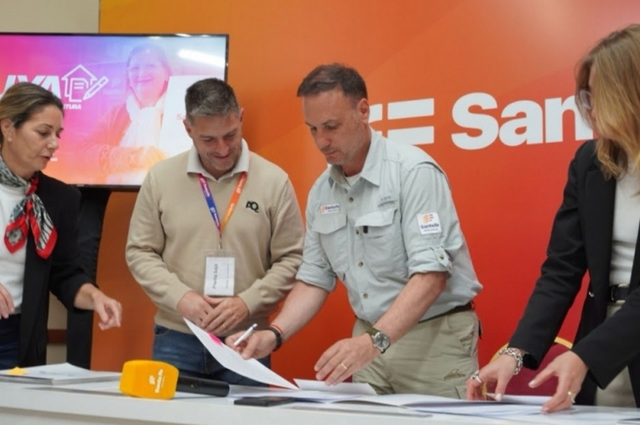 Provincia habilita un nuevo programa para que familias accedan a la escritura de su hogar