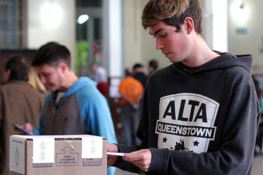 Más del 40% de los jóvenes de 16 y 17 años votó en las PASO provinciales