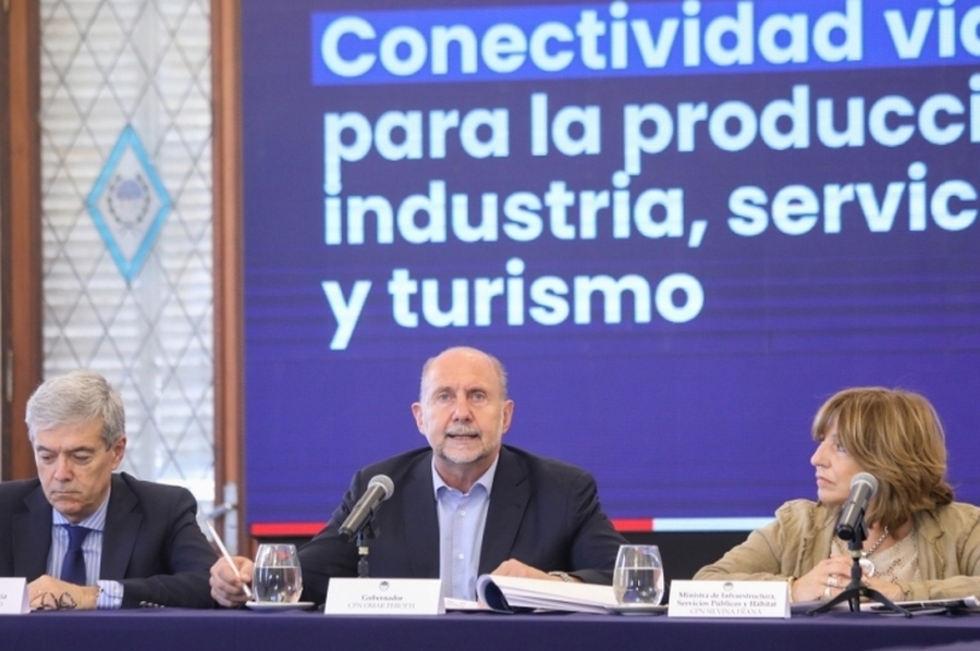 Perotti anunció obras viales por más de $5.000 millones para el centro y norte provincial