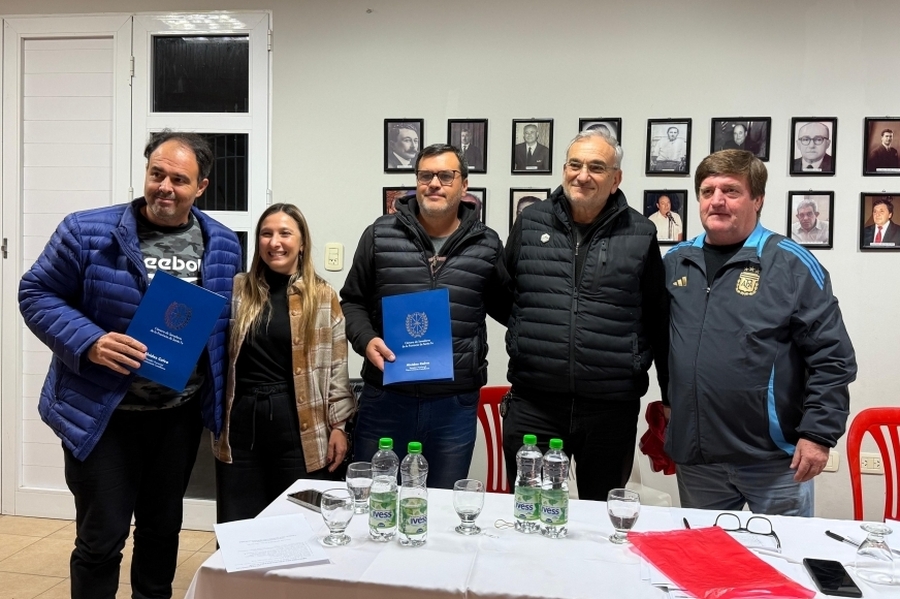 Calvo distinguió a los finalistas de la 3ra edición 2025 de la Copa Departamento Castellanos
