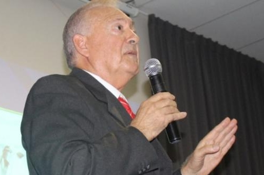 El infectólogo Hugo Pizzi pide que se cubra con la vacuna a todos los que ya tuvieron dengue