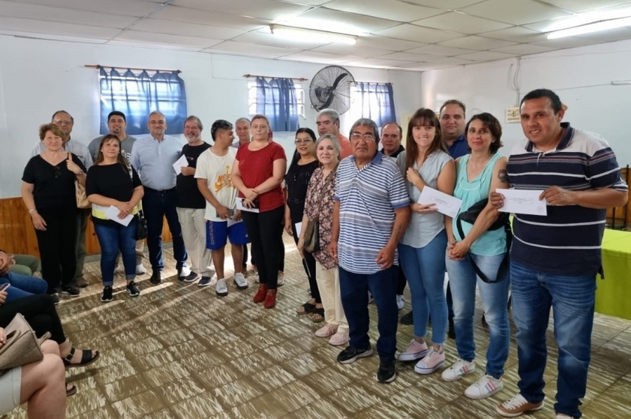 Acompañamiento del senador Calvo a comisiones vecinales de Rafaela