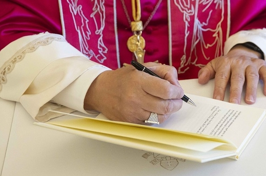 'Dilexi te': la primera exhortación de León XIV aborda el legado social de Francisco