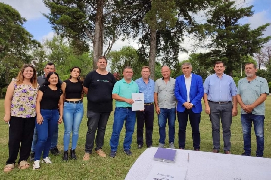 Borla celebró convenios por obras en localidades del departamento San Justo