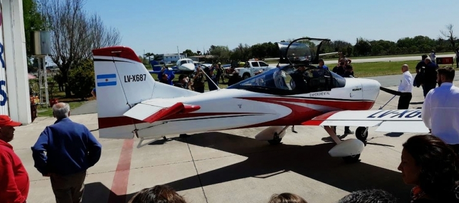 Se presentó avión de alto vuelo en Sunchales