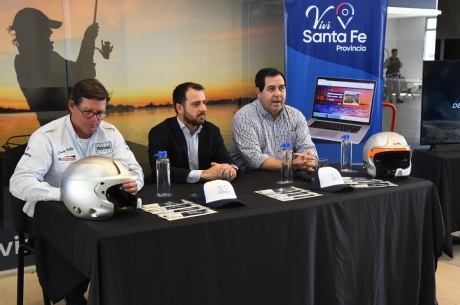 La provincia acompañó la presentación del Rally del Jaaukanigás en Rosario