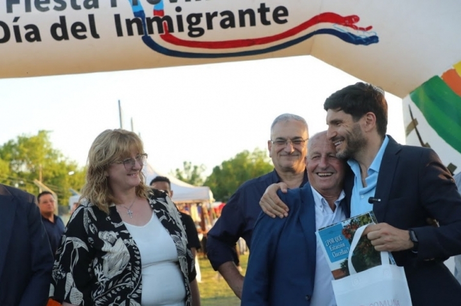 Pullaro acompañó fiesta populares de cuatro departamentos
