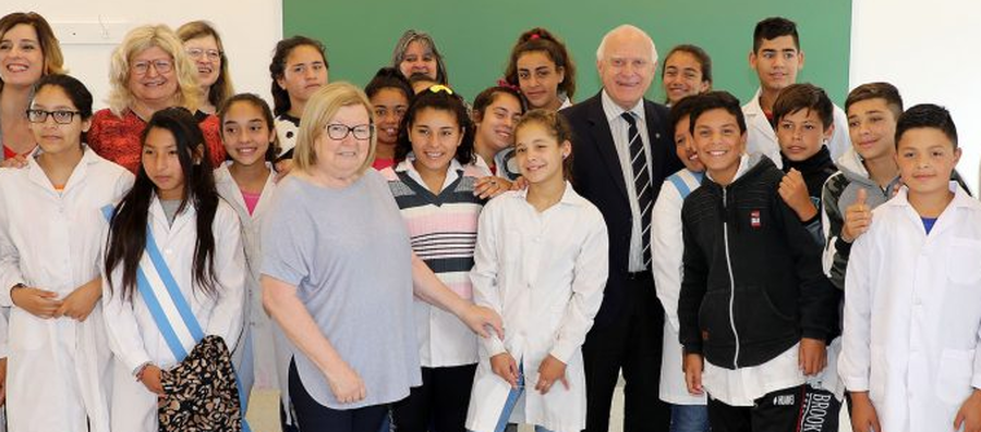 Lifschitz inauguró el edificio de una nueva escuela secundaria en Esperanza