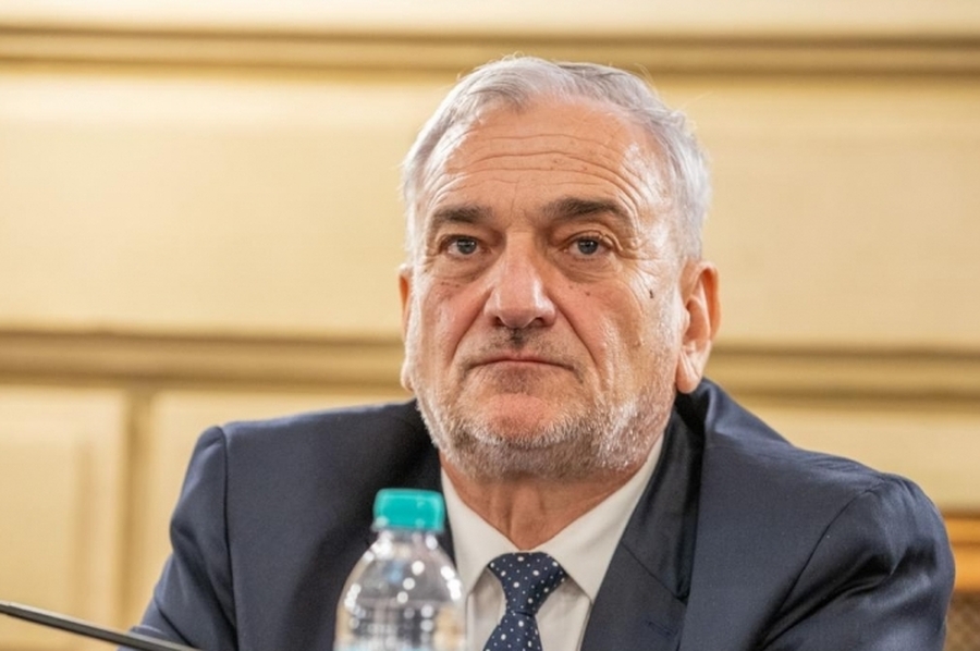 Calvo propone la creación del régimen provincial de cortinas arbóreas