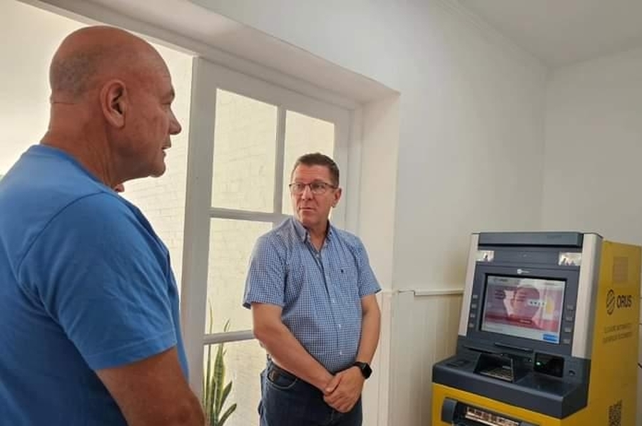 Borla recorrió avance de obra pública en Marcelino Escalada