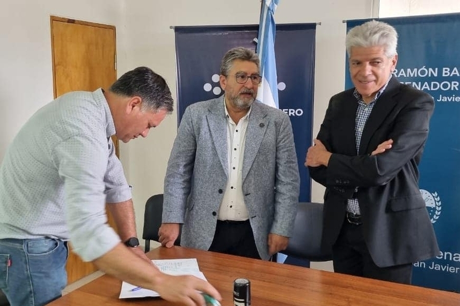 El senador Baucero recibió a funcionario de seguridad provincial