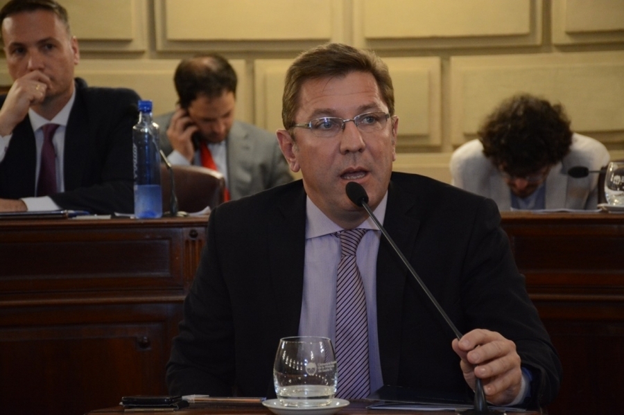 Borla propone la creación de un registro provincial de aeroclubes