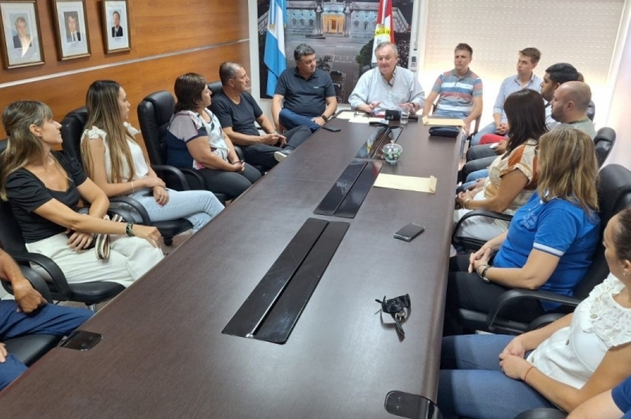 Importante entrega de fondos FANI para instituciones educativas del departamento San Cristóbal