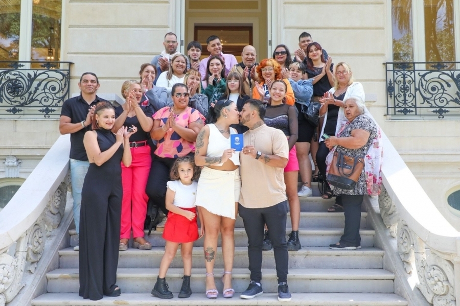 Comenzaron los matrimonios civiles en espacios públicos de la Provincia