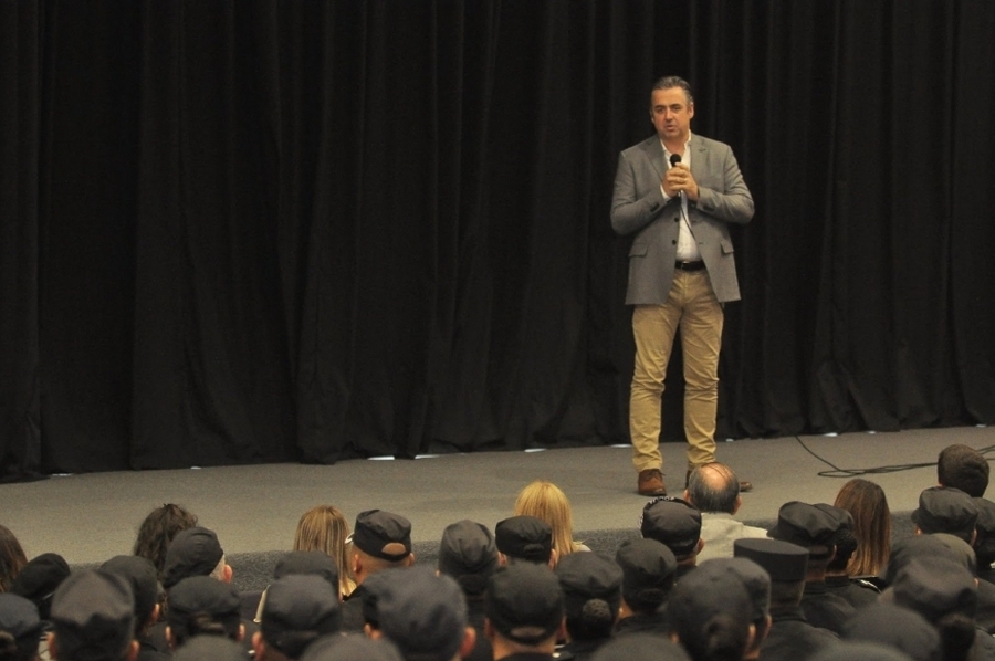 El Gobierno Provincial incorporó otros 190 policías al Departamento La Capital