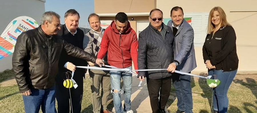 Se inauguraron 5 viviendas provinciales en Villa Trinidad y se anunció la refacción de la Comisaría local