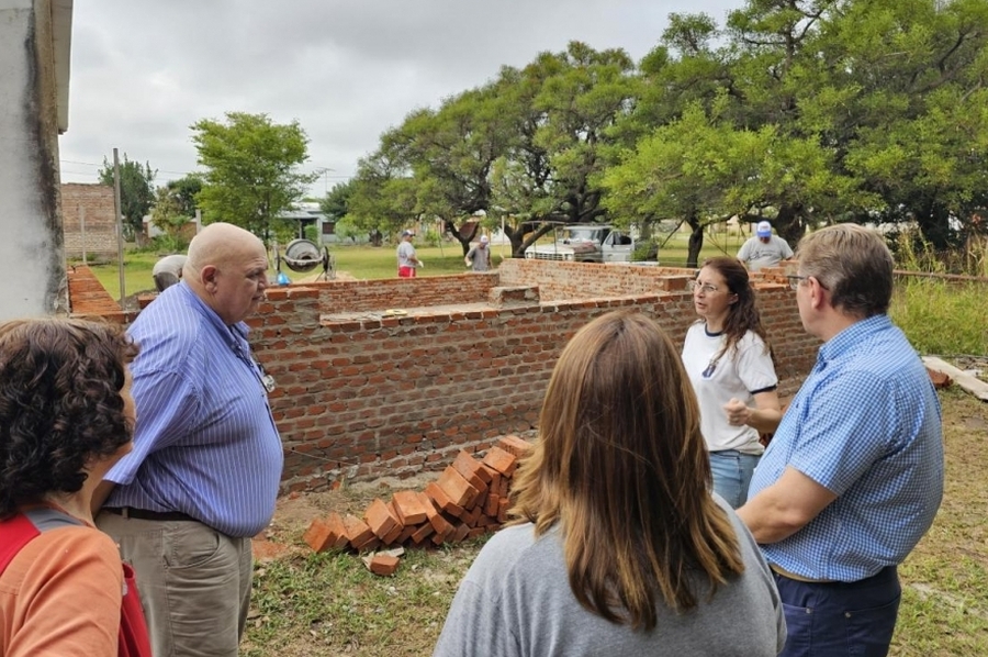 Borla anunció la construcción de más aulas en escuelas del San Justo